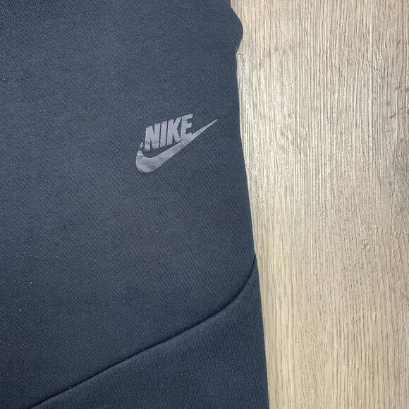 Nike Tech Fleece Jogger Pants Mens Large Black Tapered Cuffed Zip Pocket Swoosh - Picture 3 of 12